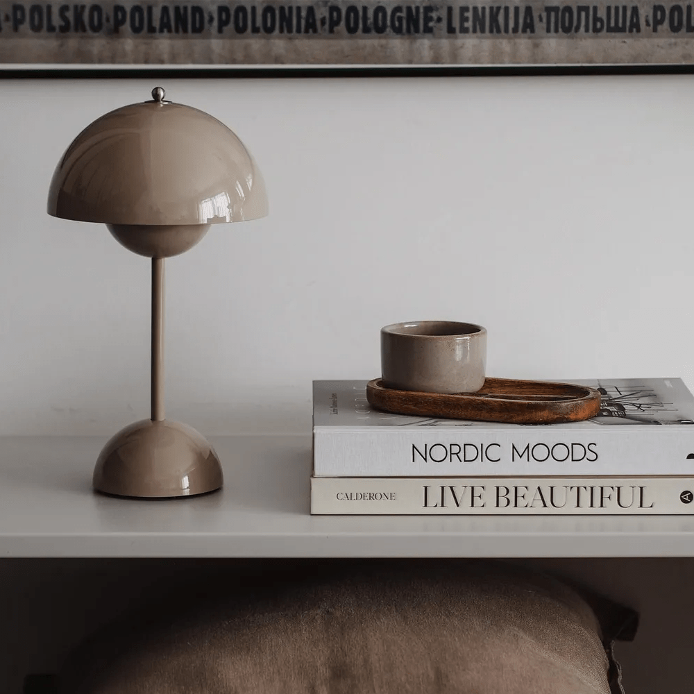 Modern Table Lamp with Adjustable Brightness, Iron Finish - Home by Lorena