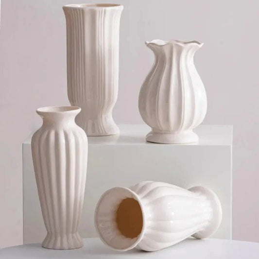 Home by Lorena – White Minimalist Ceramic Vase - Home by Lorena